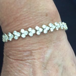 Beautiful cubic zirconia bracelet